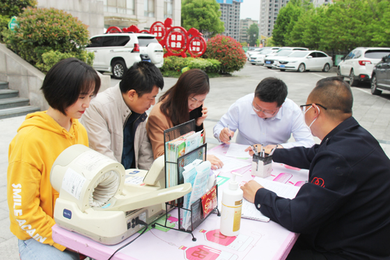 匯聚檢察愛心  踐行為民服務(wù)——安康市人民檢察院組織春季獻血活動
