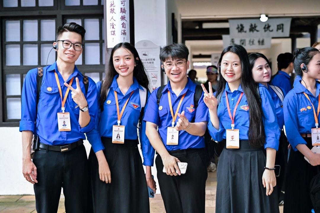 200名來自越南胡志明共青團中央的青少年代表齊聚廣州開啟“紅色研學(xué)之旅”。
